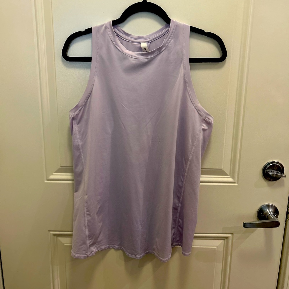 Size 8 Lululemon top